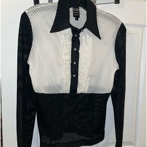 Very stylish top can dress it up or down